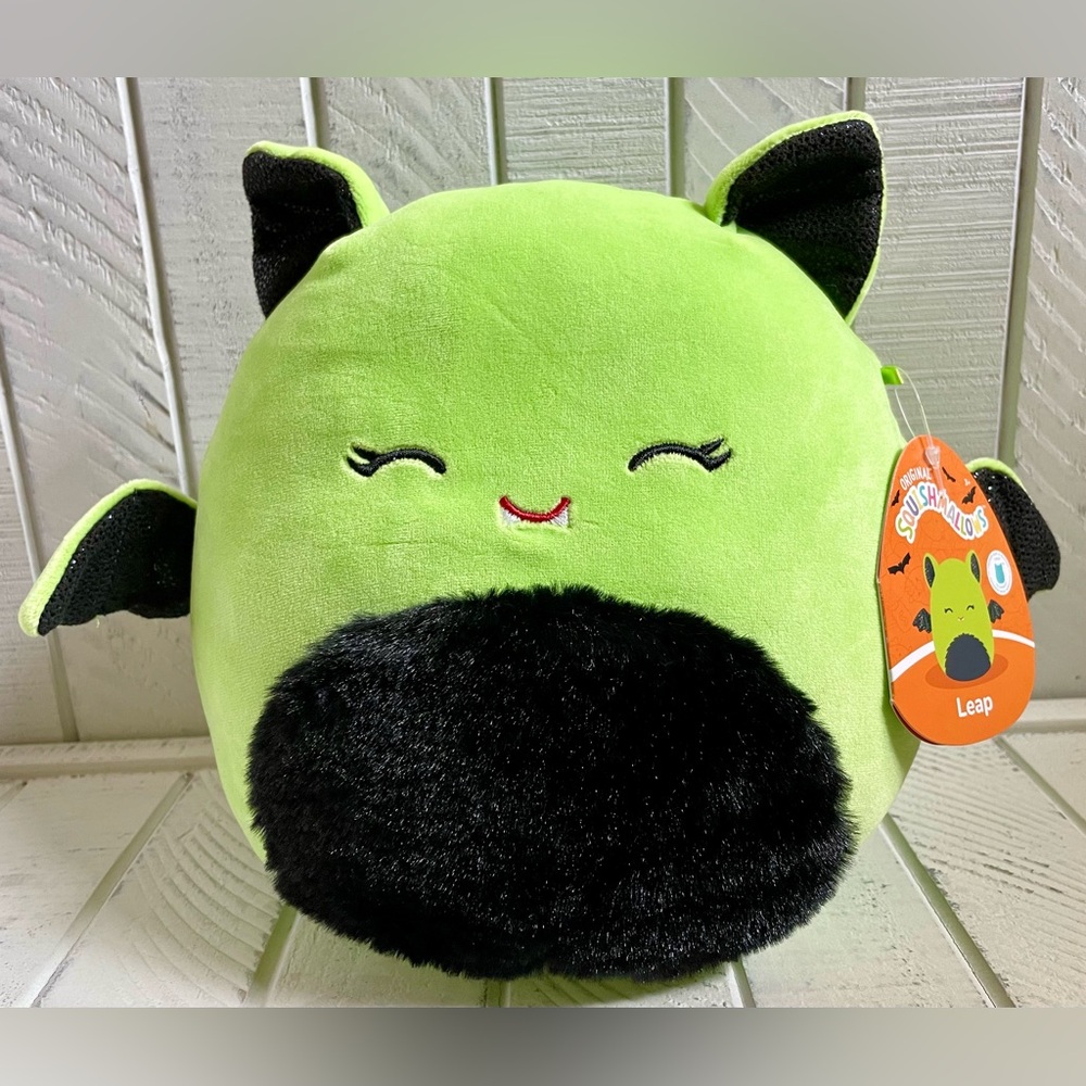 Squishmallow Halloween Leap The Bright Green Bat 8” Plush Toy Collectible NWT - Picture 1 of 6